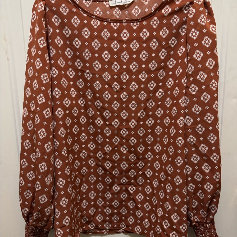 Vine & Love Women's Rust Patterned Blouse